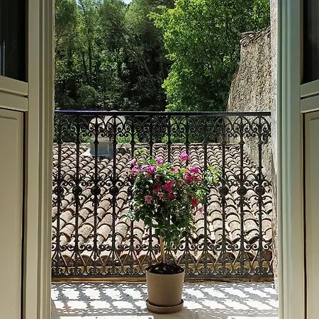 La Maison De La Traverse Saint-Guilhem-le-Desert Buitenkant foto